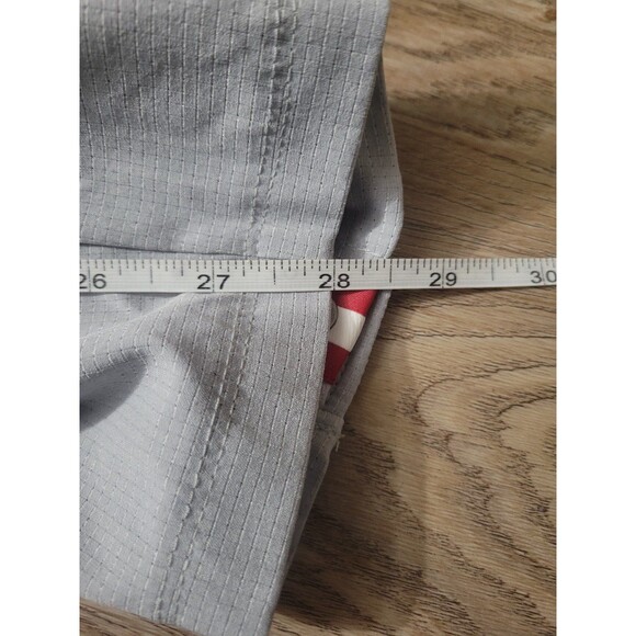 University Of Wisconsin Badgers Under Armour Team Issued Track Pants medium - Picture 8 of 9